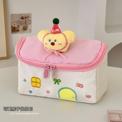 化妆包女便携外出大容量2025新款