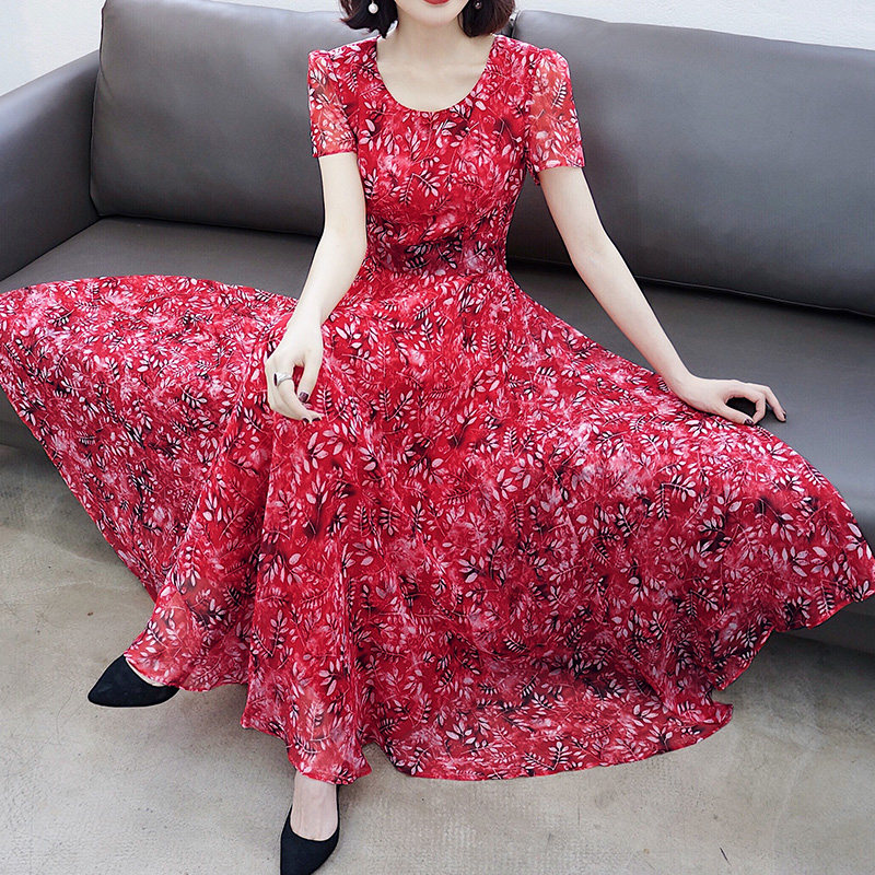 雪纺裙子夏女2020新款清新碎花连衣裙温柔超仙修身波西米亚长裙