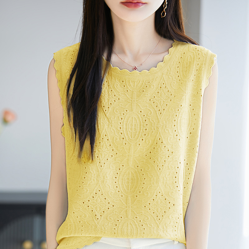 精纺羊毛镂空提花针织背心