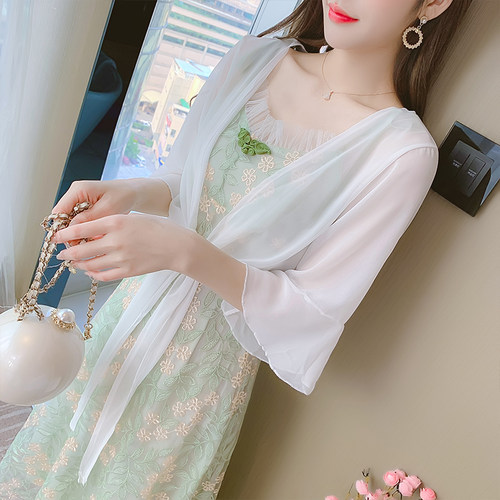 夏季短款女裙子小披肩外搭防晒衣