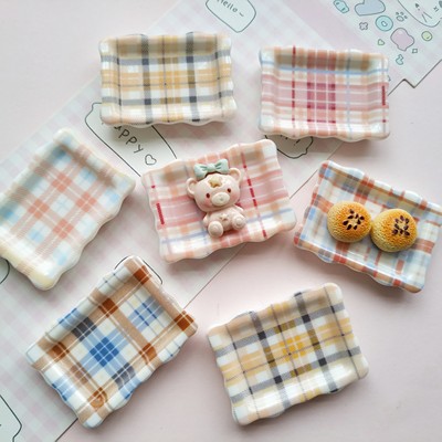 微缩仿真印花格子食玩盘子娃娃屋捏捏装饰方盘diy奶油胶树脂配件