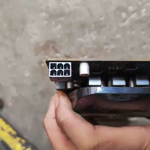 蓝宝石HD5670 640SP DDR5至尊版，都是刚拆机
