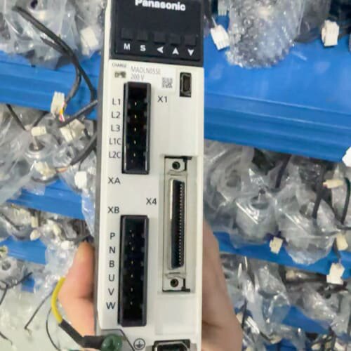议价A6伺服驱动器MADLN05SE，100W功率，200-