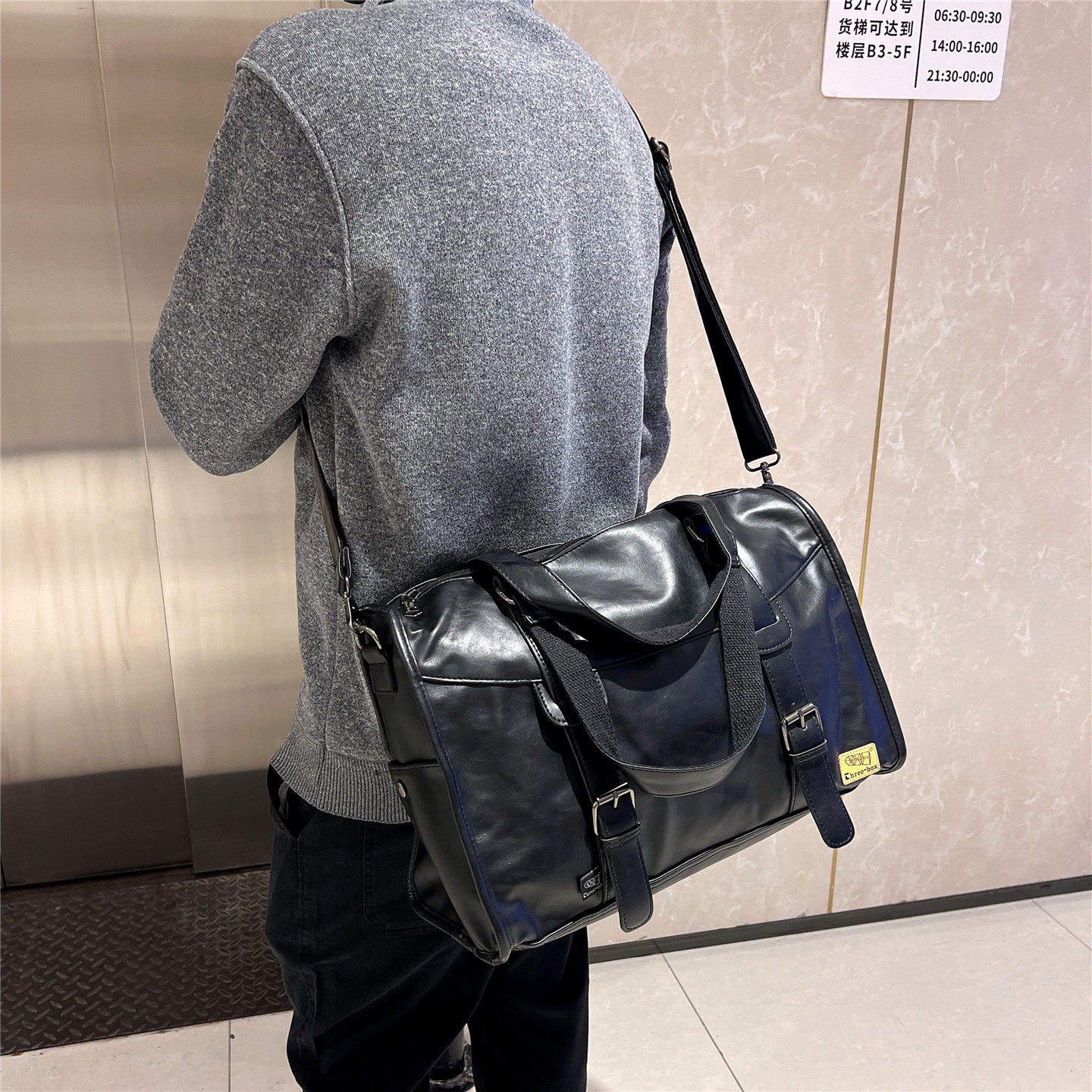 threebox男士手提斜挎单肩旅行包