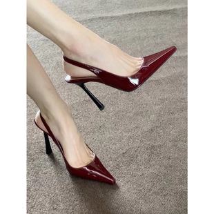 通勤百搭性感包头后绊带凉鞋 新款 女2026夏季 酒红色漆皮细跟高跟鞋