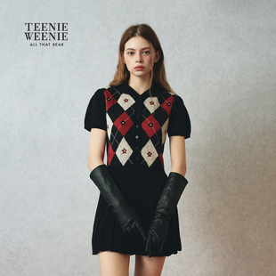 TEENIEWEENIE bearnova25冬季新款女装手工绣花菱形格翻领连衣裙