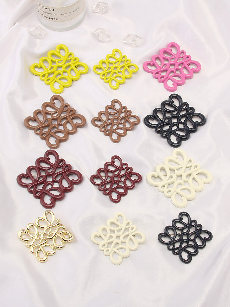 하이 엔드 LUOJIA 클래식 기하학 중공 컬러 브로치 여성 디자인 틈새 럭셔리 정장 코사지 브로치 액세서리