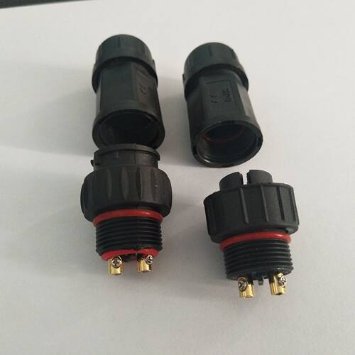 航空插头3孔防尘防水连接器三相