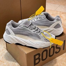 椰子鞋700V2灰白秋季透气莆田男鞋官方运动休闲厚底老爹鞋男款女