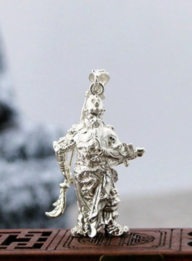 佐曼蒂男足银关公吊坠个性3D霸气