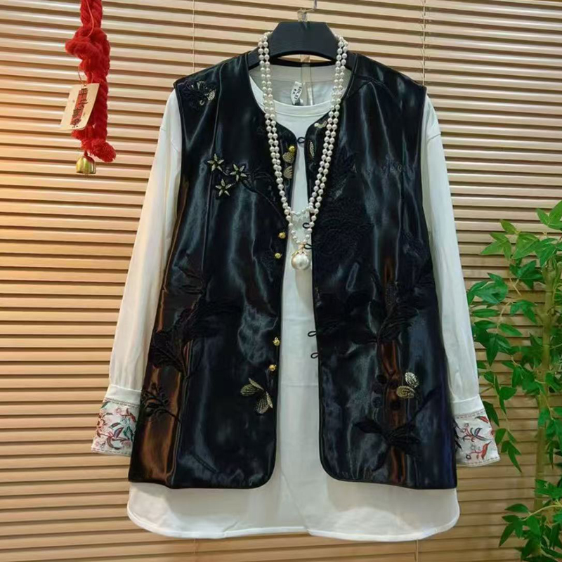 大码春季新款时尚通勤风马甲女