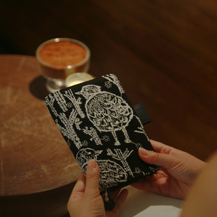 Munimhoe黑白快乐鸟刺绣A6活页手账本A5书衣五年本日记本记事本