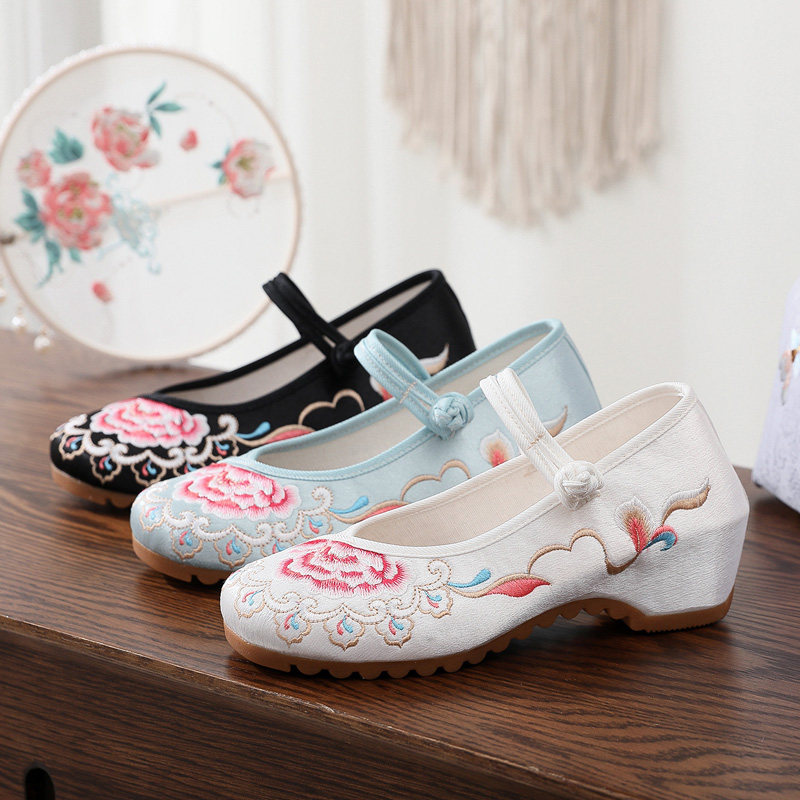 国潮布鞋内增高绣花鞋古风汉服鞋牛筋底单鞋汉元素古装鞋中跟女鞋