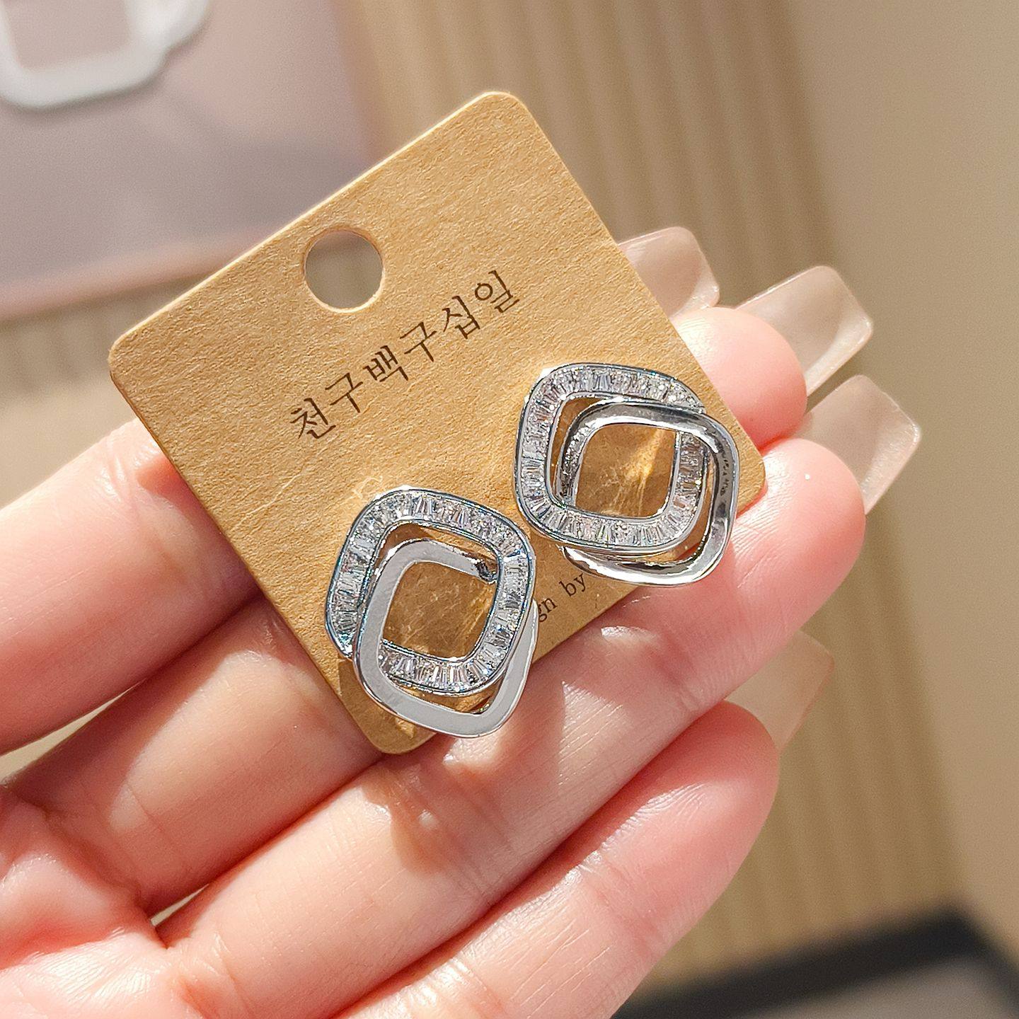 菱形锆石耳钉女2026新款小众设计方圆脸耳环轻奢气质优雅银色耳饰,饰品/流行首饰/时尚饰品新,耳环,淘宝优惠券,粉丝福利购,淘宝优惠卷