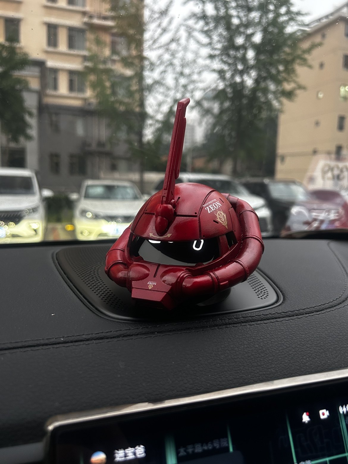 沙鱼宝宝蔚来全系Nomi头盔高达机动战士扎古头盔es6et7es8ec6es7