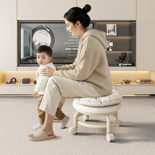 万向轮小凳子家用矮凳滑轮移动凳子儿童板凳轮滑圆凳成人带娃神器