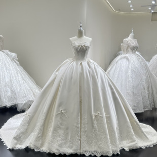 抹胸婚纱缎面主纱高级质感新款2025新娘重工奢华拖尾一字肩小个子