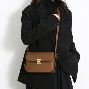 秋冬腋下包包2023新款 斜挎女包小方包 潮百搭复古单肩包高级感时尚