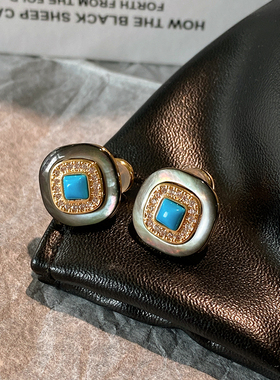 方形灰色海贝耳环2024新款爆款高级感满钻绿松石耳钉气质轻奢耳饰