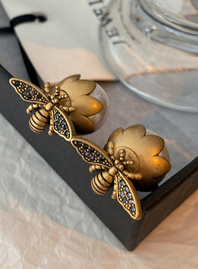 做旧蜜蜂耳环2026新款爆款高级感中古珍珠耳饰欧美风轻奢复古耳钉