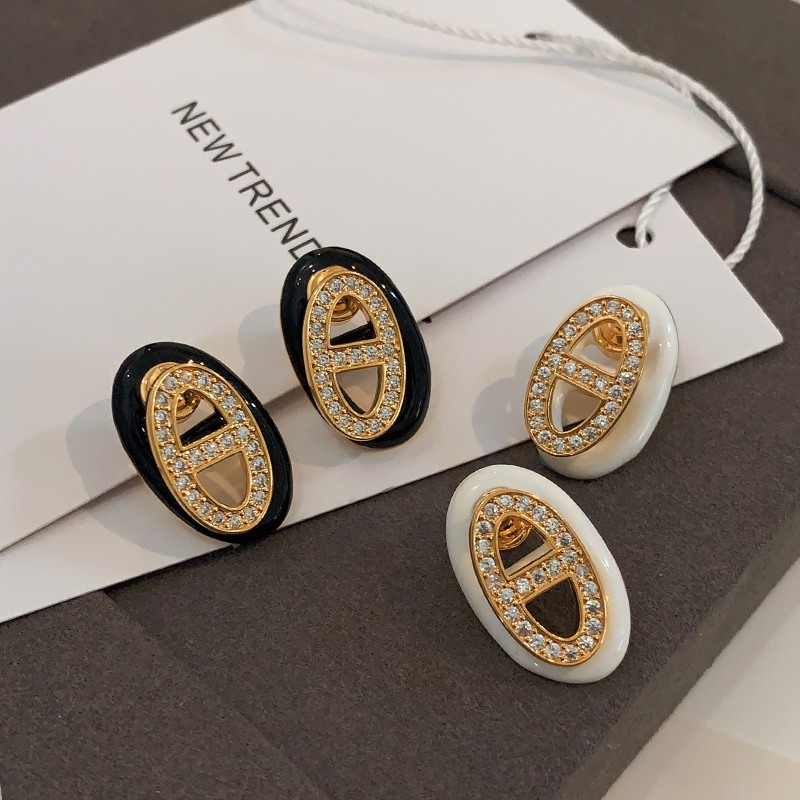 XMR小香风镶钻猪鼻子耳钉