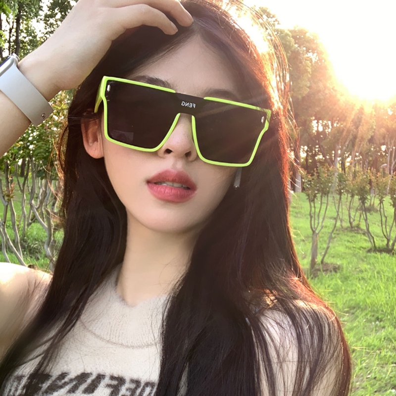 韩版网红个性连体墨镜女大圆脸显瘦高级感时尚太阳镜男潮开车眼镜