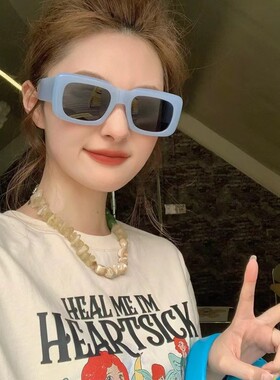 韩版夏季遮阳凹造型网红太阳眼镜粗腿方框浅蓝色墨镜女高级感ins