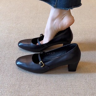 nnmiss/5.5cm简约复古圆头浅口一字扣带舒适粗跟通勤玛丽珍单鞋