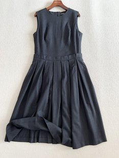 显瘦气质中长款 连衣裙设计感修身 百褶裙 百搭黑色羊毛无袖 秋冬时尚