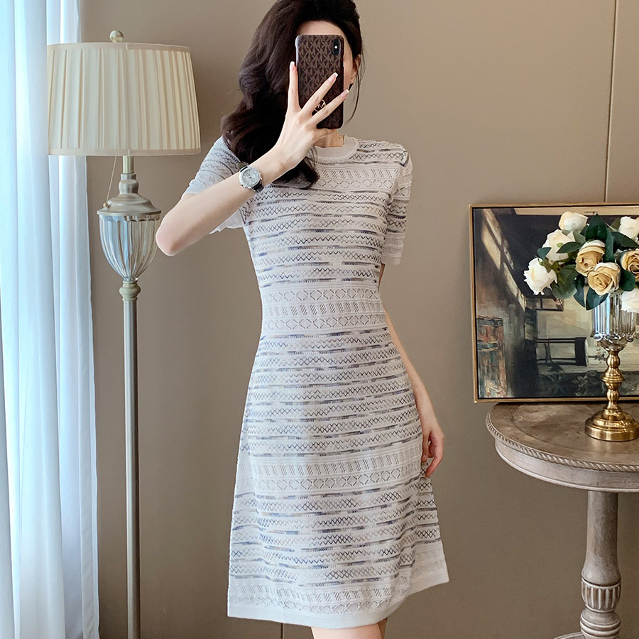 夏季小香风高端女装白色冰丝针织连衣裙女夏季提花短袖高腰A字裙