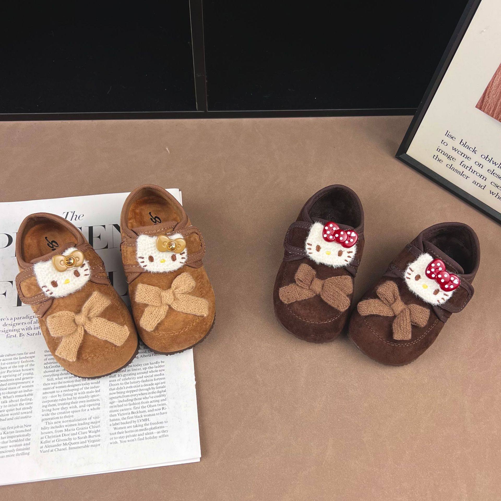 女童勃肯鞋2025冬季新款加绒蝴蝶结卡通公主棉鞋女孩休闲防滑皮鞋