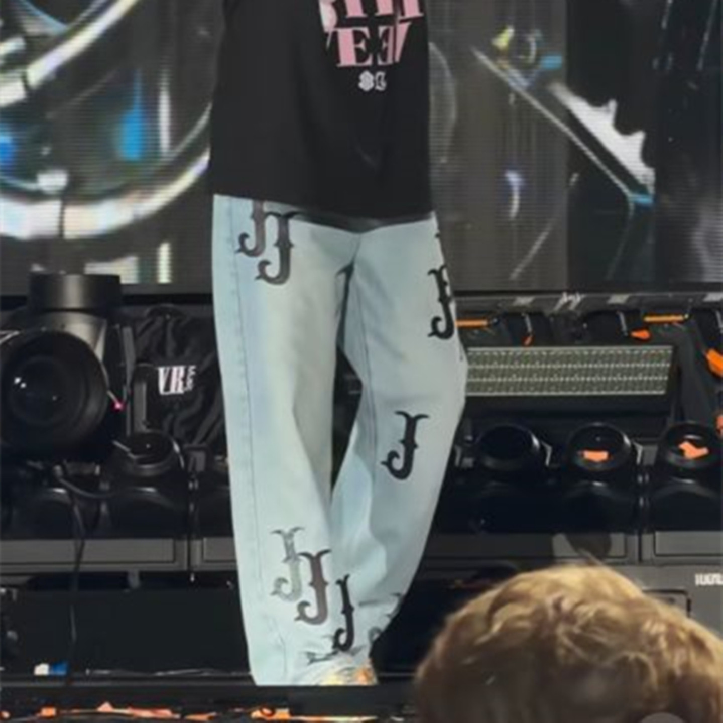 嘉年华2演唱会杰伦同款牛仔裤J烫钻皮标宽松直筒男阔腿长裤订制款