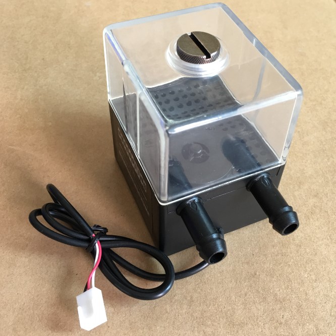 电脑水冷水泵水箱一体水冷散热器水泵12v无刷静音陶瓷轴承长寿命