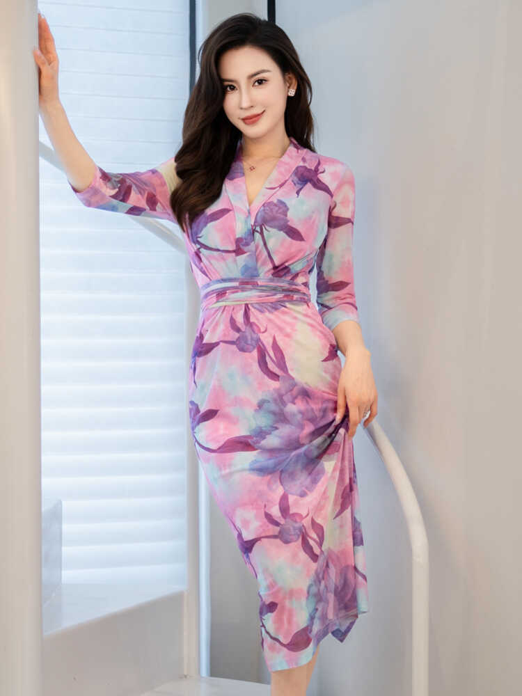 S24022紫色渲染印花网纱