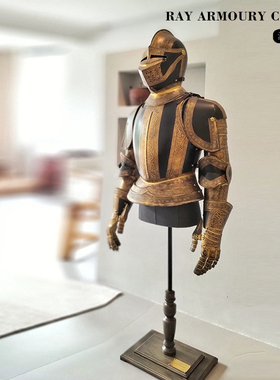 洛威新品中世纪经典欧洲骑士盔甲胸甲雕花头盔餐厅复古桌面摆件