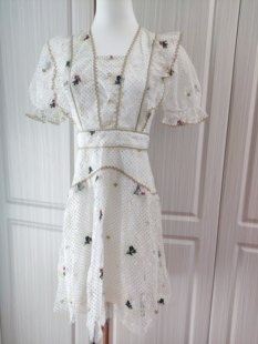 知恩GCCG正品法式淑女碎花田园风优雅清新蕾丝刺绣设计连衣裙3623