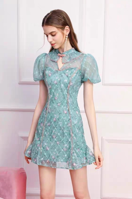 知恩GCCG正品新款复古泡泡袖重工改良旗袍连衣裙盘扣鱼尾刺绣3701