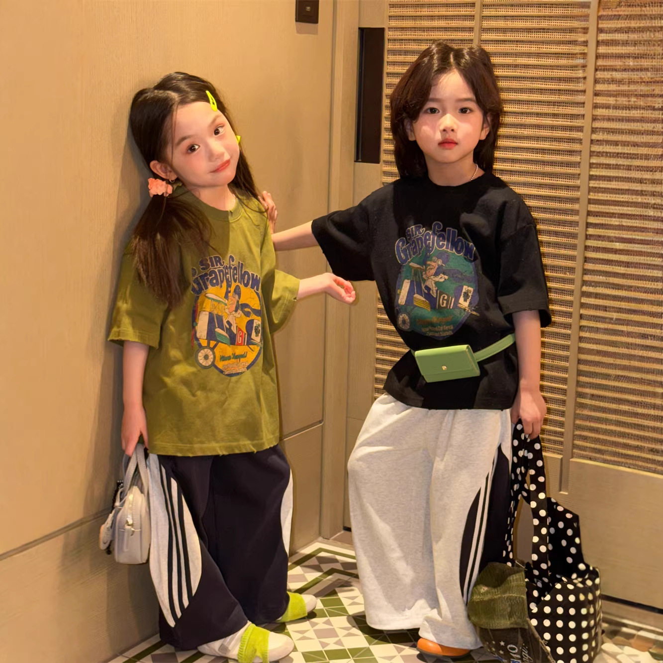 儿童T恤2026夏季新款韩版男女童卡通印花短袖t恤宽松百搭休闲上衣