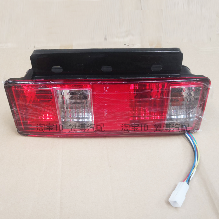 适用长安跨越王X5后尾灯总成新豹后灯跨越王后车灯新豹二代后灯罩