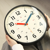 挂钟静音客厅儿童卧室时钟表挂墙简约创意2026新款 挂表学生免打孔