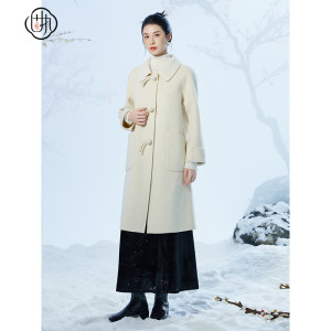 固执2025秋冬新款绵羊毛气质新中式翻领中长款双面毛呢大衣外套女