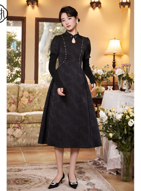 固执秋季新款新中式立领镂空提花钉珠长袖连衣裙00033LQ08354