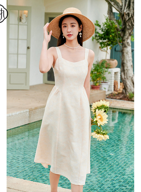 固执夏季新款法式复古提花吊带收腰背带连衣裙50832LQ07866