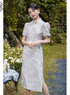 固执秋季新款中式立领提花泡泡袖改良旗袍连衣裙98033QP08285
