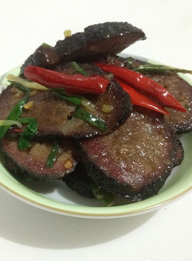 湖南会同洪江靖州特产猪血丸子农家自制柴火烟熏邵阳豆腐粑粑血圆