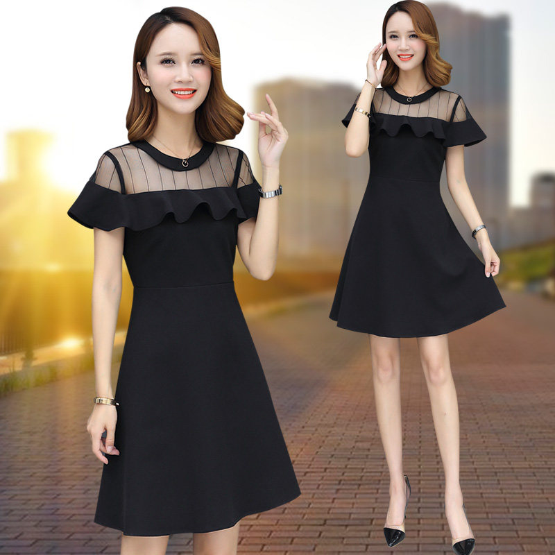 矮个子连衣裙女夏2020新款显高气质修身连衣裙极简高腰赫本小黑裙