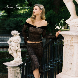 NanaJacqueline秋季新款套装一字肩蕾丝蝴蝶结上衣肤色内衬配半裙