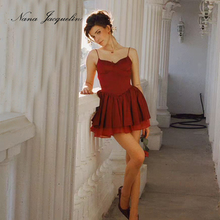 NanaJacqueline露背蝴蝶结连衣裙女春新款鱼骨吊带小短裙性感约会