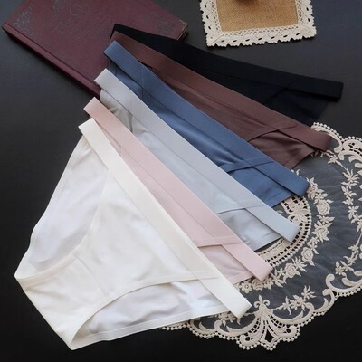 新款内裤女欧美辣妹轻奢性感一片式高弹低腰提臀透气三角裤半包臀