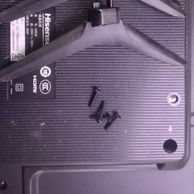 原装海信42E2F底座 配送原装螺丝 拆机件有使用痕迹 液晶电视配件